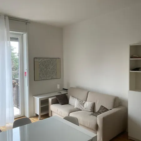 Apartment House Of Po Mailand